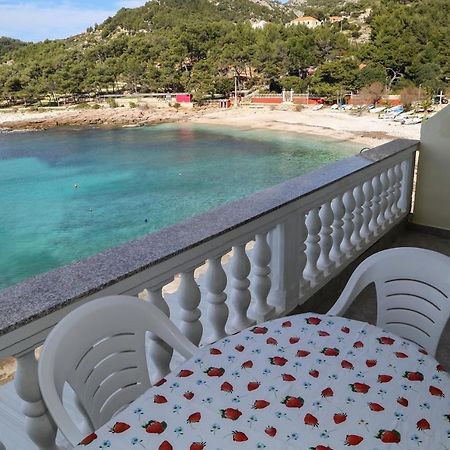 Apartments By The Sea Milna, Hvar - 12244 外观 照片