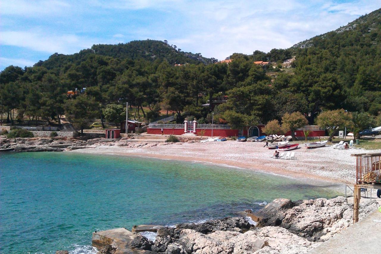 Apartments By The Sea Milna, Hvar - 12244 外观 照片