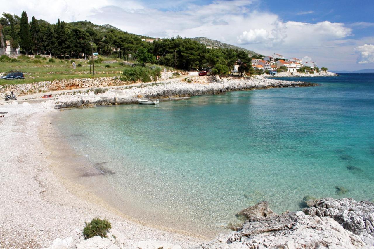 Apartments By The Sea Milna, Hvar - 12244 外观 照片