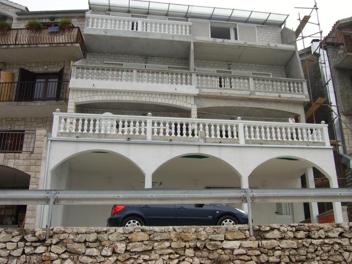 Apartments By The Sea Milna, Hvar - 12244 外观 照片